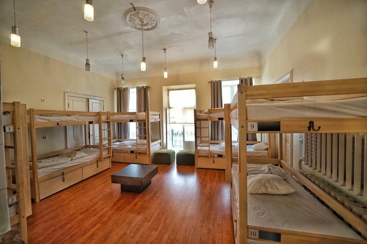 The Monks Bunk Hostel & Bar Talin Exterior foto