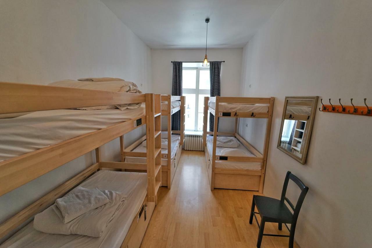 The Monks Bunk Hostel & Bar Talin Exterior foto