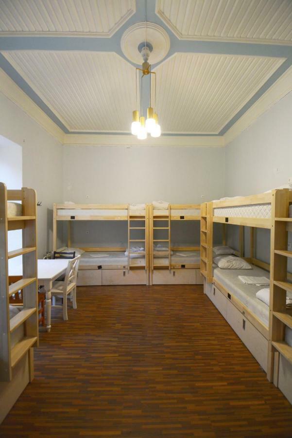 The Monks Bunk Hostel & Bar Talin Exterior foto